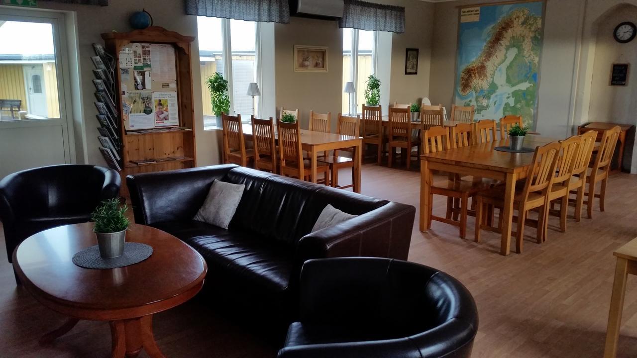 Bjoerkaengs Vandrarhem Tvååker Εξωτερικό φωτογραφία
